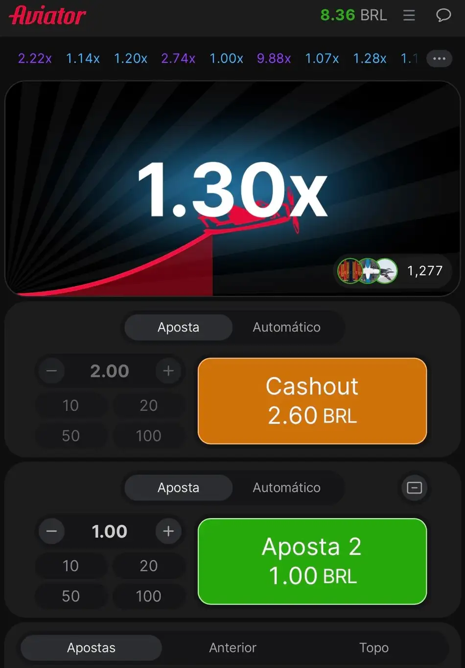 Botão de saque (cashout) do Aviator ativo em 1.30x, pronto para o jogador sacar a aposta antes que o avião voe